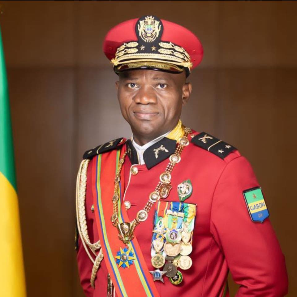 Gabon: Dialogue national, des Gabonais reclament la fermeture de la base militaire française et la révision des accords de défense avec la France
