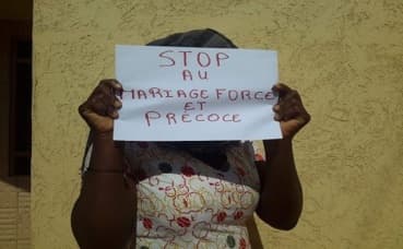 Sierra Leone : Les mariages forcés d’adolescentes désormais interdits, des organisations de défense des droits des enfants soulagées