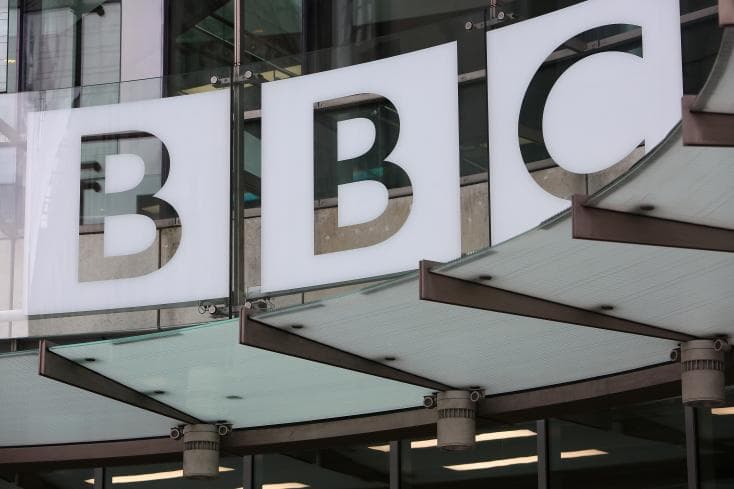 Niger : Les autorités suspendent la radio BBC pour trois mois et portent plainte contre RFI pour diffusion d’informations erronées