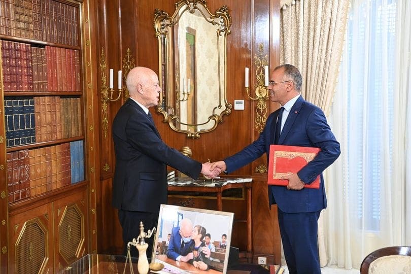 Tunisie : Le Premier Ministre Kamel Madouri limogé par le Président Kaïs Saïed sans aucune raison officielle