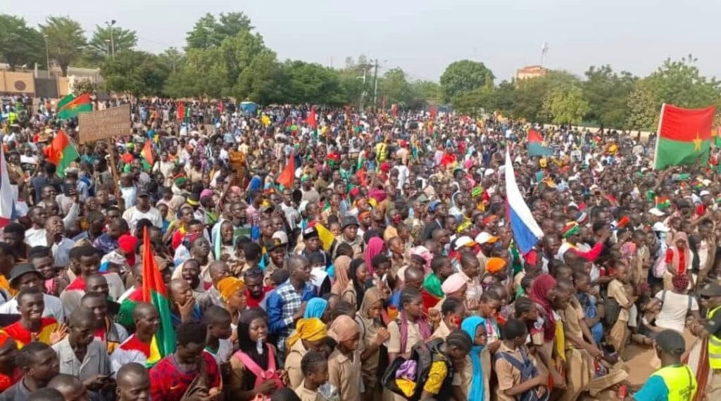 Burkina Faso : Le peuple fait bloc autour de son chef, le capitaine Ibrahim Traoré