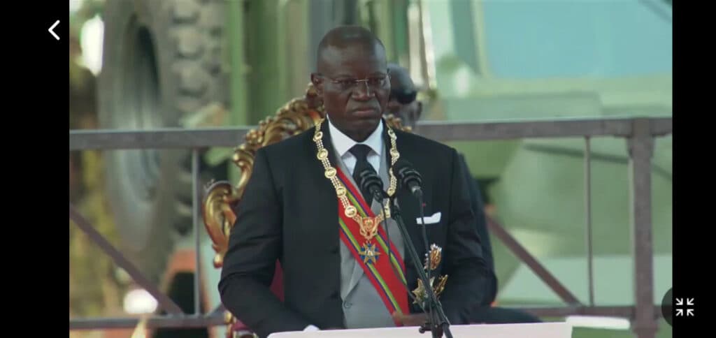 Gabon : Brice Clotaire Oligui Nguema investi président de la Ve République