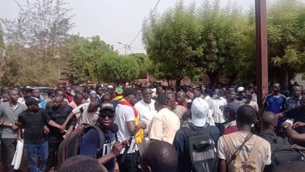 Mali : Les partis politiques appellent à un nouveau rassemblement le 9 Mai contre la transition malgré l’environnement hostile