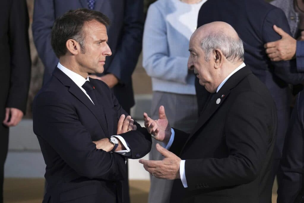 France-Algérie : Alger expulse de nouveaux fonctionnaires français, Paris promet une réponse « immédiate, ferme et proportionnée »
