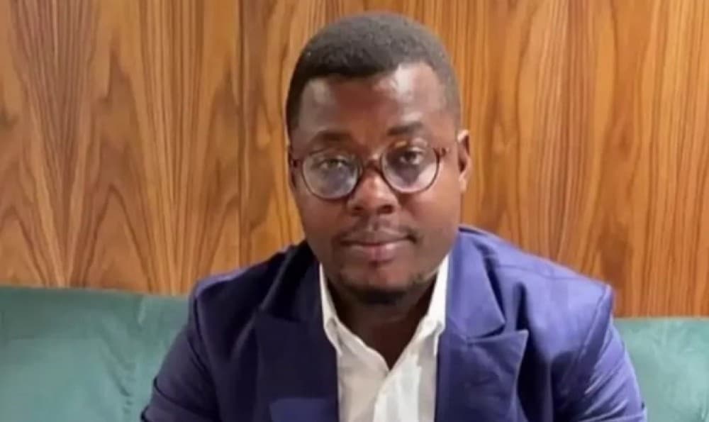 Bénin : Interpellé à Abidjan puis extradé à Cotonou, le journaliste Comlan Sossoukpè placé sous mandat de dépôt, Reporter Sans Frontières dénonce