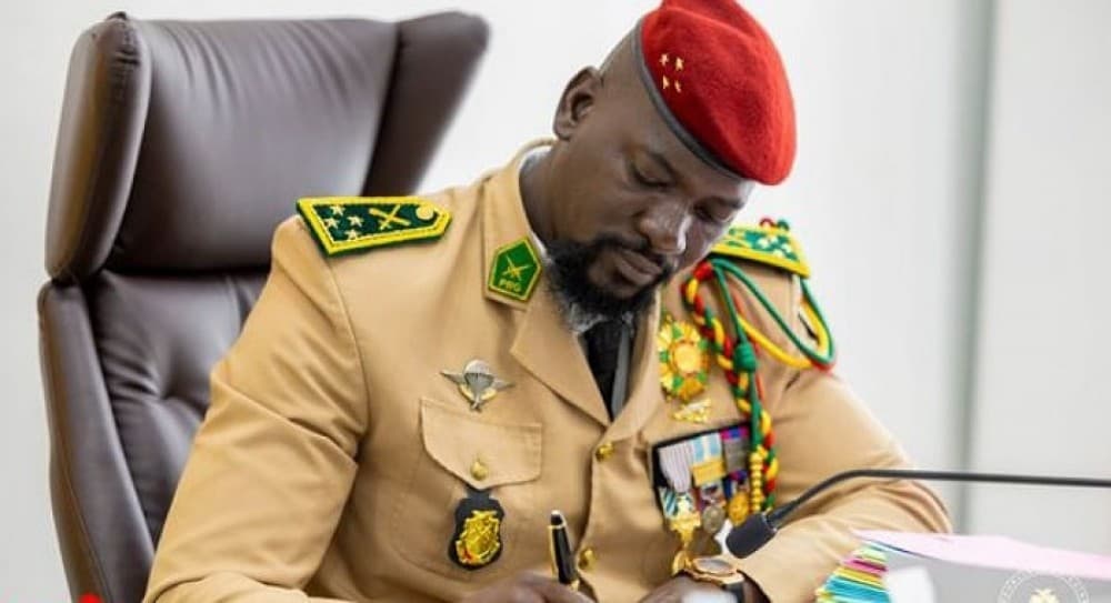 Guinée : Mamadi Doumbouya fixe la date de la présidentielle au 28 décembre