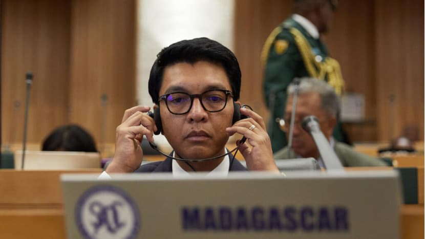 Madagascar : Coup d’état en cours, le président Andry Rajoelina exfiltré par un avion militaire français