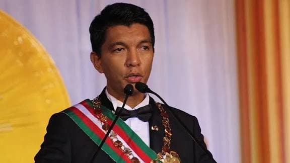 Madagascar : L’ex-président Andry Rajoelina officiellement déchu de sa nationalité malgache