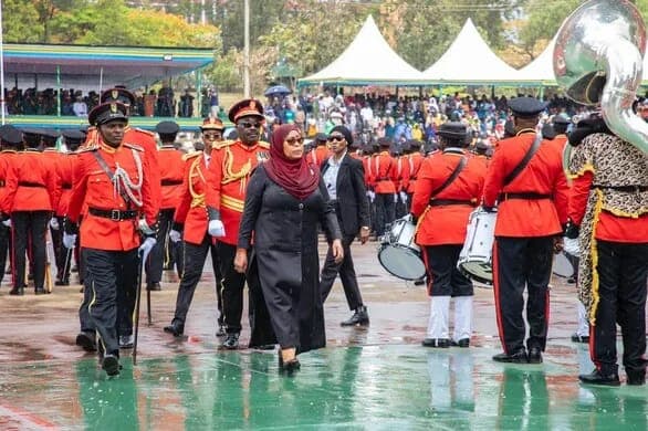 Tanzanie : La répression s’intensifie, plus de 100 opposants poursuivis pour « trahison » après les manifestations du 29 octobre