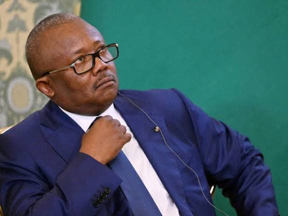 Guinée-Bissau : Renversé par un coup d’État, le président Embalo exfiltré et accueilli sain et sauf au Sénégal