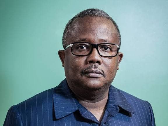 Guinée-Bissau : Le président évincé Umaro Sissoco Embaló trouve finalement refuge à Brazzaville après le coup d’État