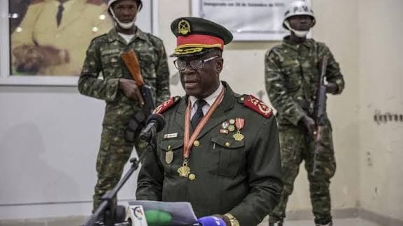 Guinée-Bissau : L’opposition en exil presse la Cédéao d’agir face au coup d’État et l’invite à reconnaître Fernando Dias da Costa comme président élu