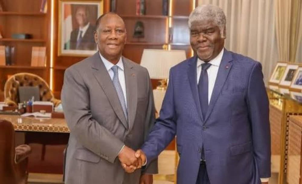 Côte d’Ivoire : Alassane Ouattara met fin aux fonctions du Premier ministre, du gouvernement et des ministres-gouverneurs