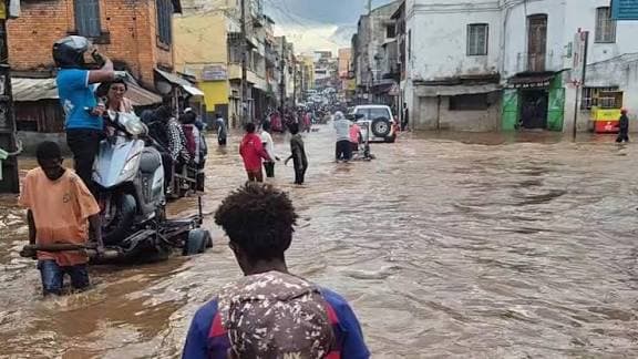 Madagascar : Antananarivo sous les eaux, la saison des pluies fait 11 morts et des milliers de sinistrés