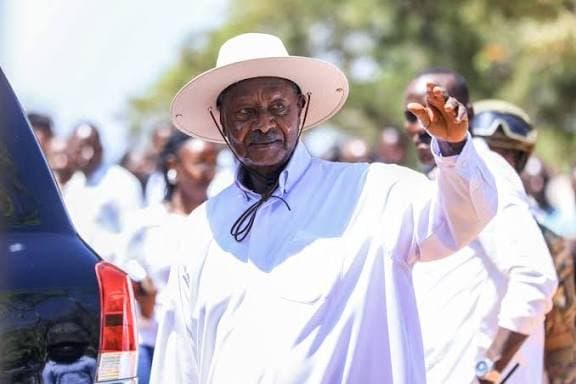 Ouganda : Yoweri Museveni reconduit pour un 7è mandat avec 71,65 % des voix, Bobi Wine dénonce un scrutin « truqué »