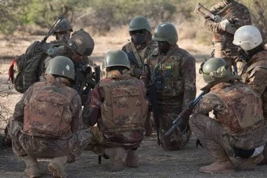 Mali : De violents combats à Anéfis font une trentaine de morts dans les rangs de l’armée