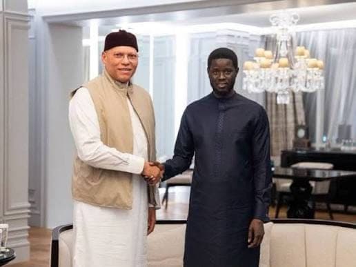 Sénégal : Rencontre entre Diomaye Faye et Karim Wade à Doha, les tractations politiques pour 2029 ont-elles déjà commencé ?