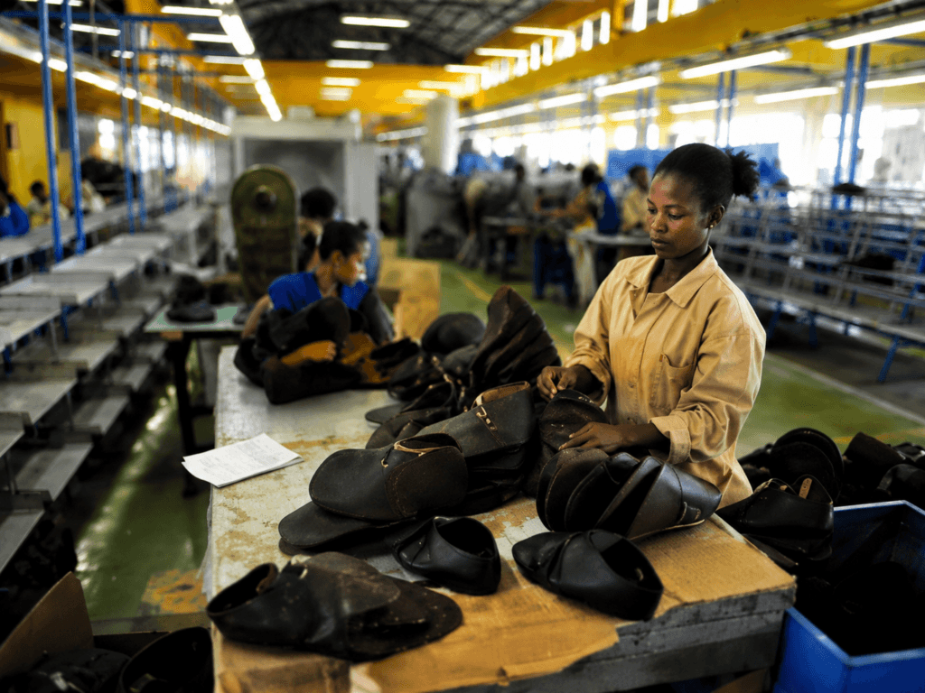 Transformer plutôt qu’exporter, pourquoi l’industrialisation africaine reste si difficile
