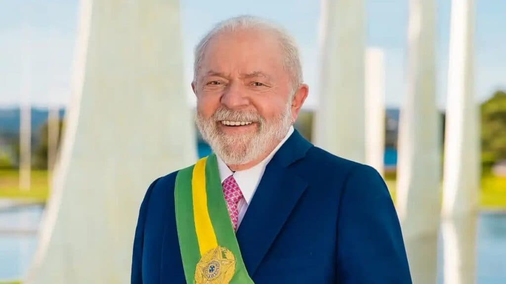 Brésil : Lula da Silva repart au combat pour un quatrième mandat et revendique une dernière bataille politique