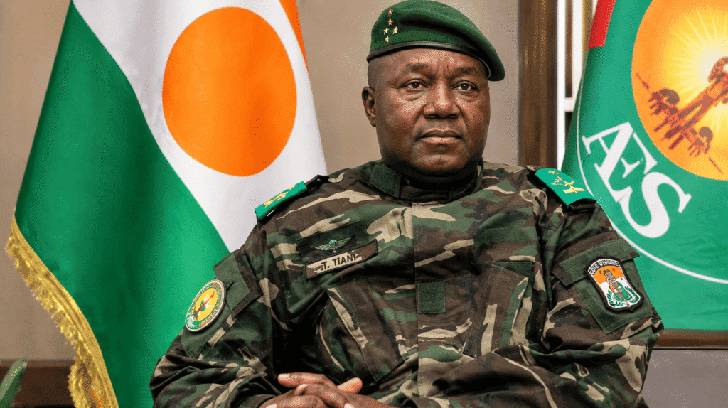 Niger : Tiani frappe à nouveau avec cinq déchéances provisoires de nationalité, la liste dépasse désormais 25 personnes